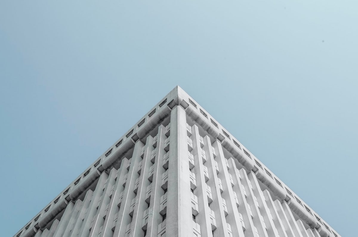 欧冠16强名单揭晓，三场焦点对决来袭，皇马大战曼城巴萨碰巴黎